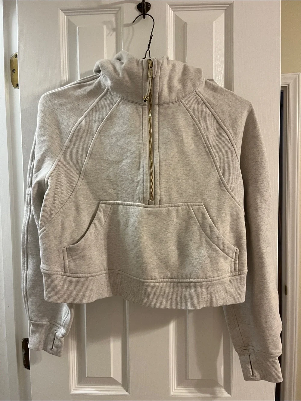 Lululemon Athletica Light Heather Grey Cropped Scuba w/ Gold Hardware